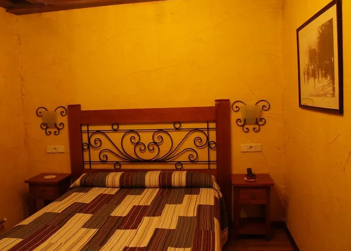 Pensjonat La Casona Del Herrero Navaleno